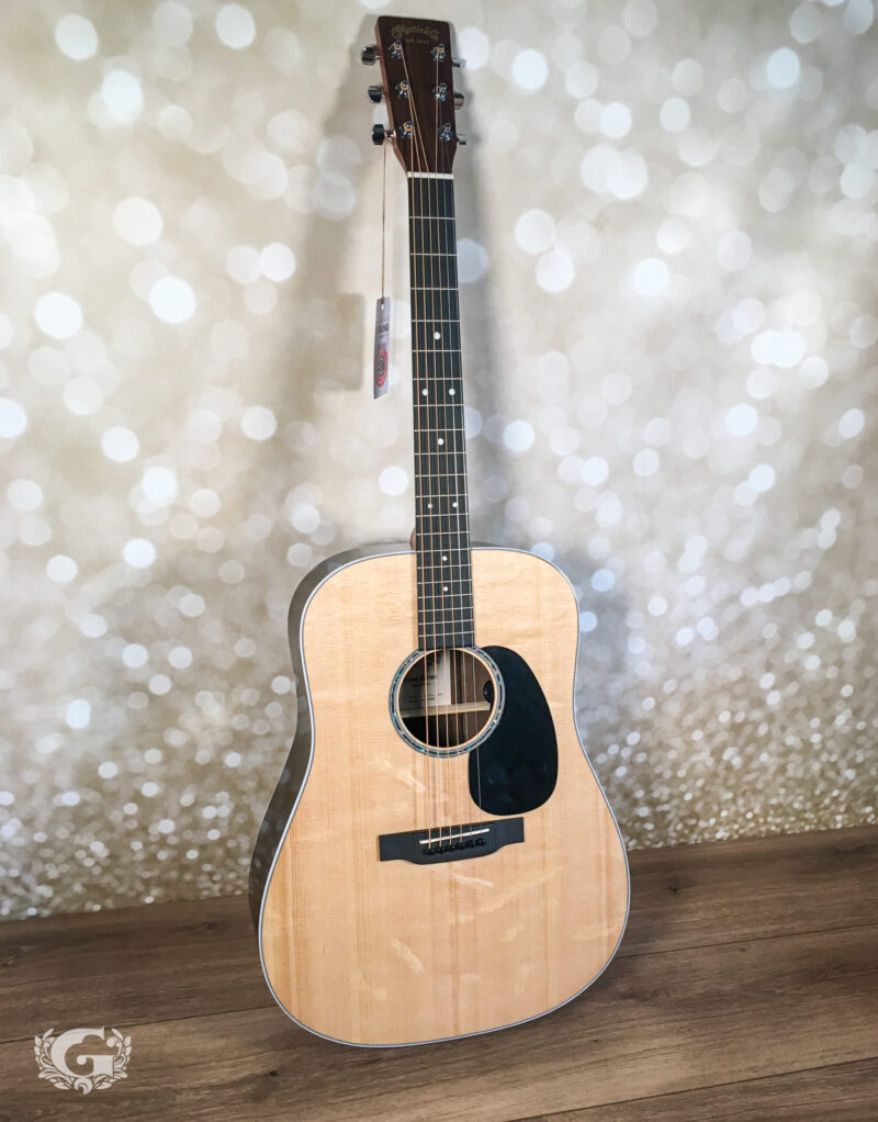 Martin D-13E