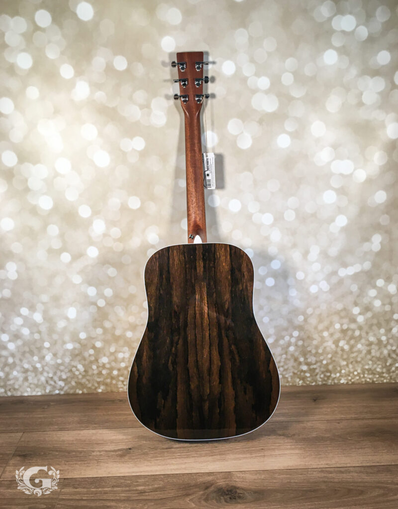 Martin D-13E