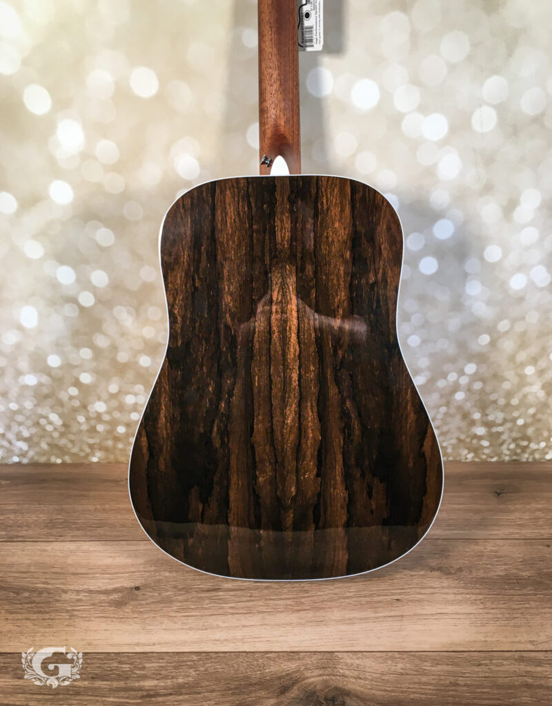 Martin D-13E