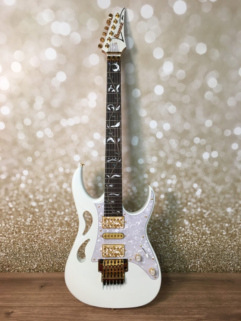 Ibanez PIA 3761 Stallion White
