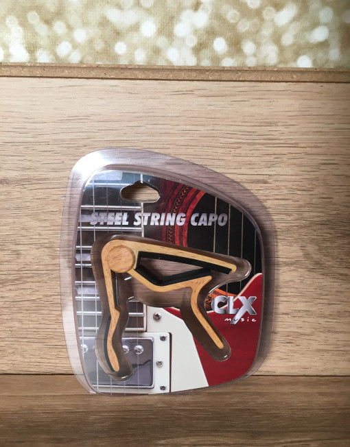 CLX Capo Steelstring Light Brown