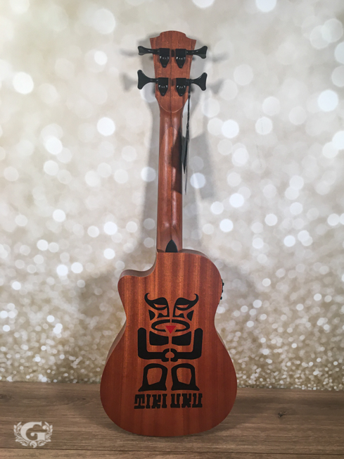 LAG TKB150CE Tiki Uku Mini Bass Cutaway