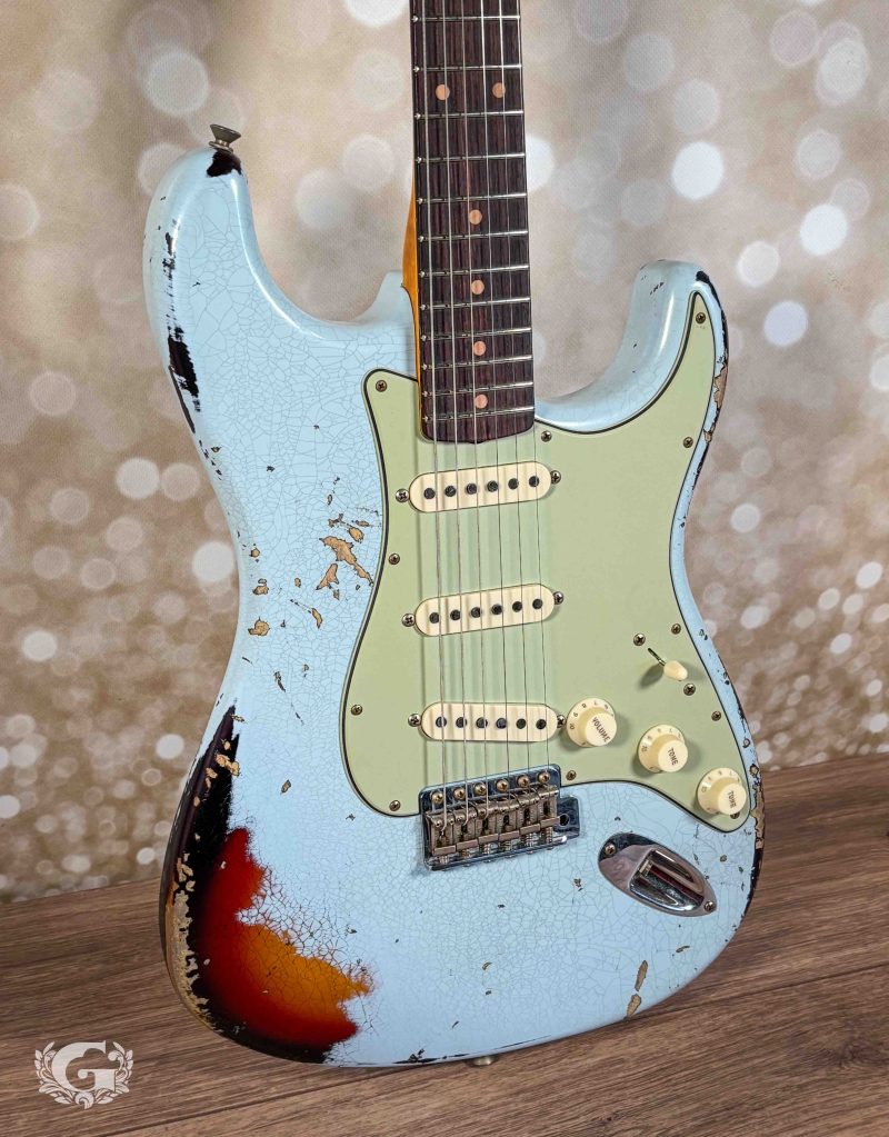 Fender Custom Shop 1960 Stratocaster Aged Sonic Blue over 3-Color Sunburst Heavy Relic