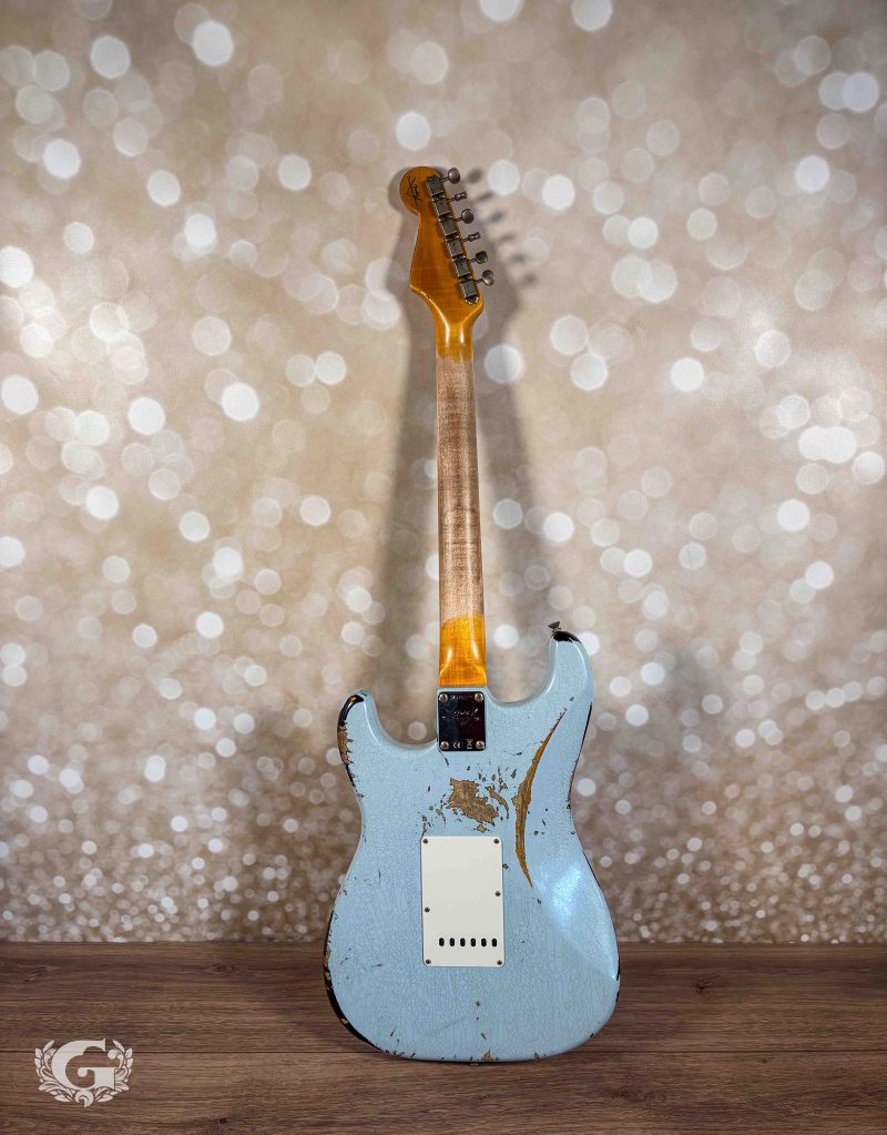 Fender Custom Shop 1960 Stratocaster Aged Sonic Blue over 3-Color Sunburst Heavy Relic