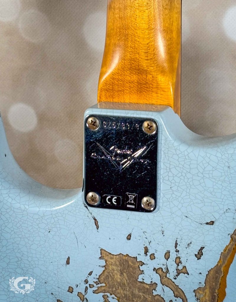 Fender Custom Shop 1960 Stratocaster Aged Sonic Blue over 3-Color Sunburst Heavy Relic