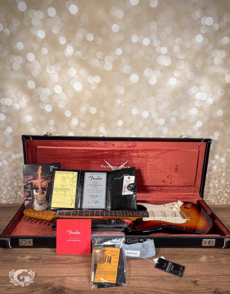Fender Custom Shop Artisan Korina Stratocaster Chocolate 3-Color Sunburst