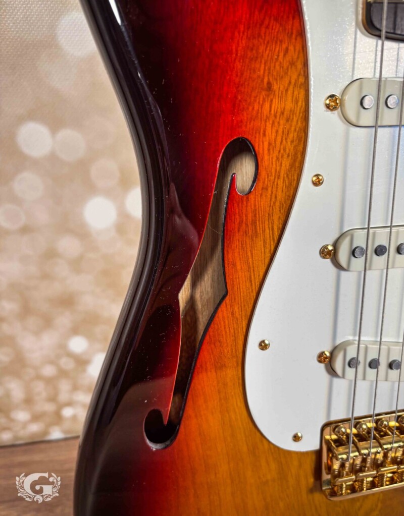Fender Custom Shop Artisan Korina Stratocaster Chocolate 3-Color Sunburst