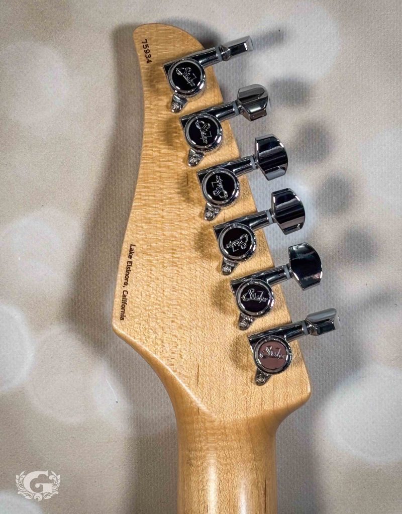 Suhr Classic S Antique HSS Maple Surf Green