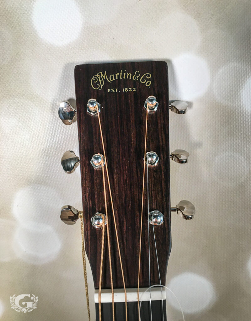 Martin D-18