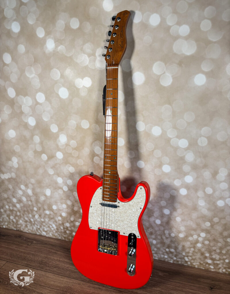 Sire Larry Carlton T7 - Fiesta Red