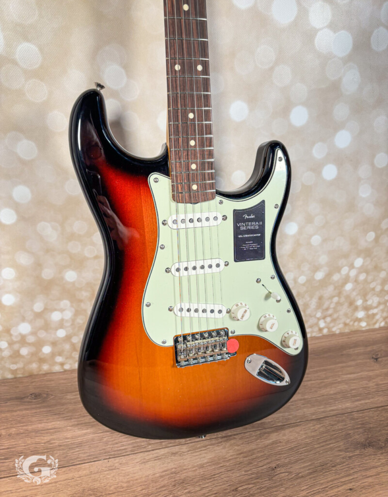 Fender Vintera II 60's Stratocaster RW 3 Tone Sunburst