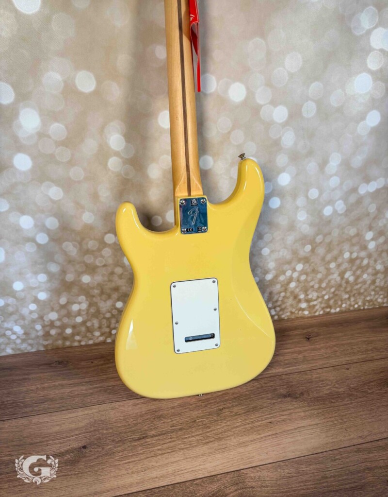 Fender Player Series Stratocaster HSS MN Buttercream