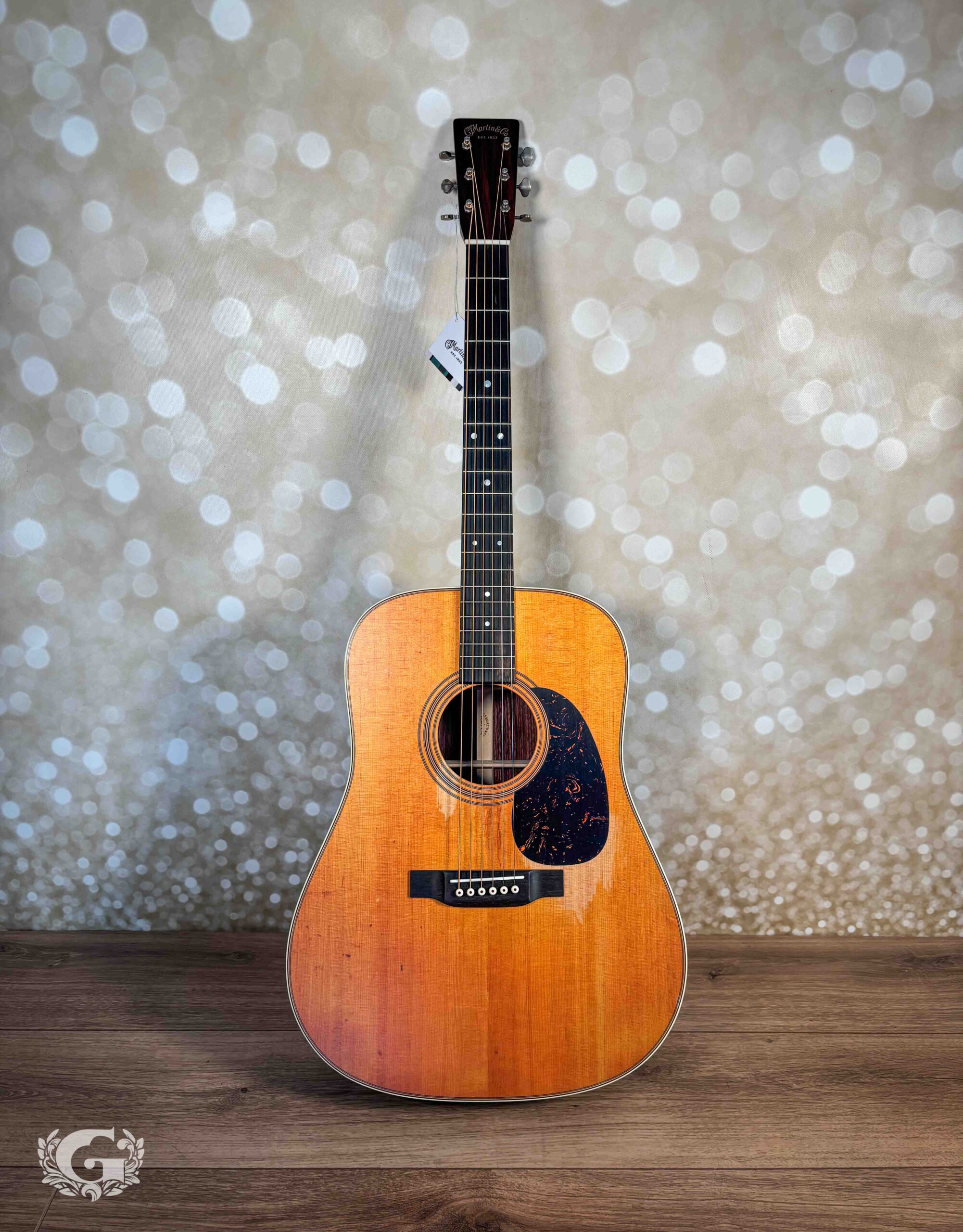 Martin D-28 Street Legend