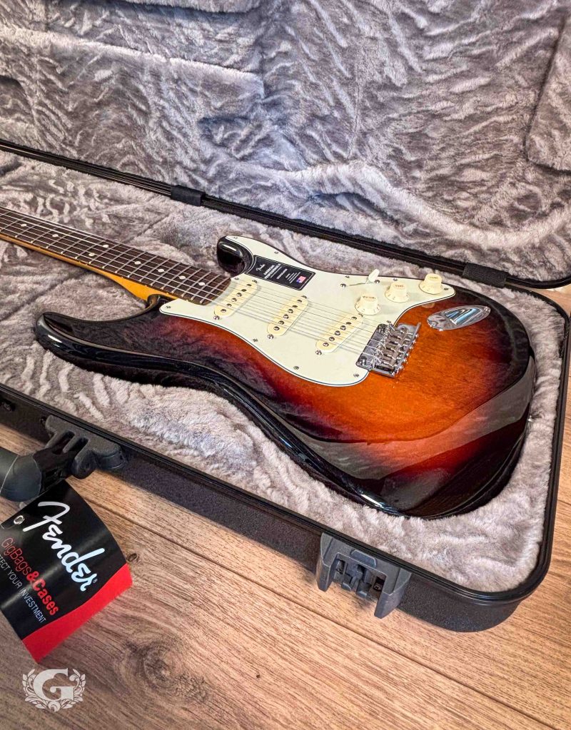 Fender 70th Anniversary American Professional II Stratocaster RW Anniversary 2-Color Sunburst