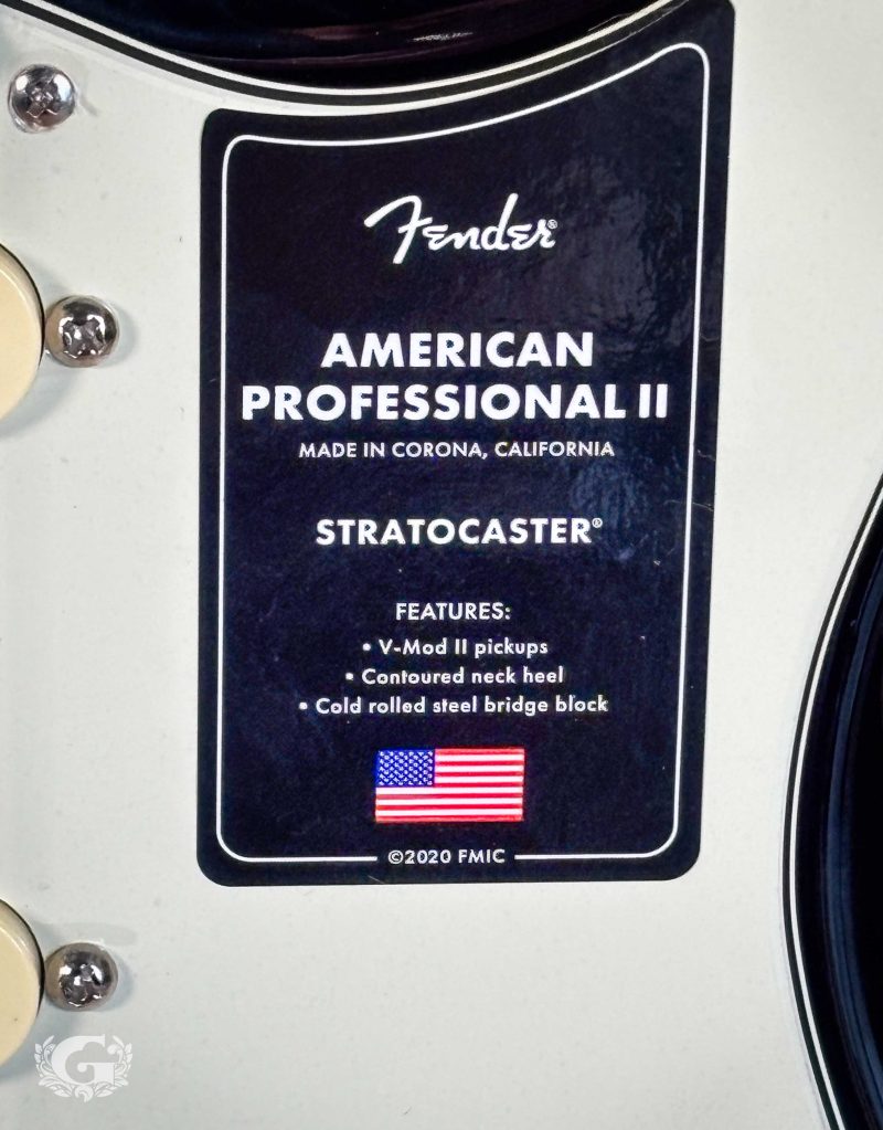 Fender 70th Anniversary American Professional II Stratocaster RW Anniversary 2-Color Sunburst
