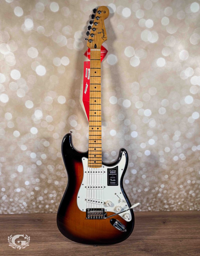 Fender 70th Anniversary Player Stratocaster 2-Color Sunburst MN
