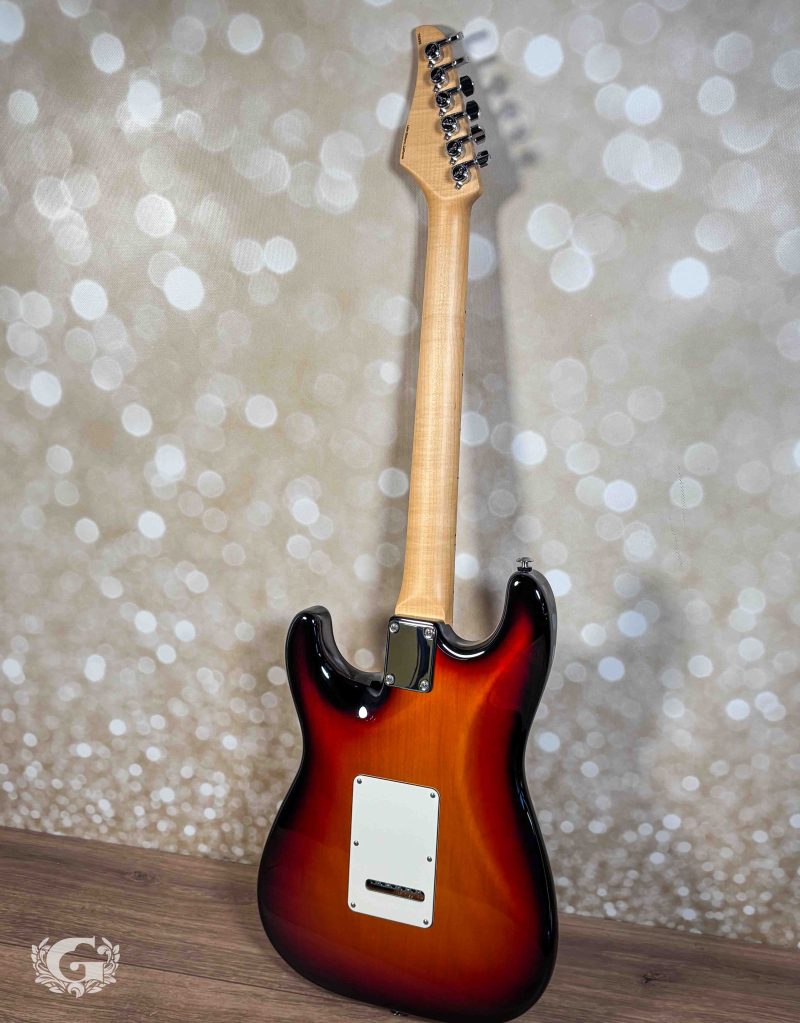 Suhr Classic S SSS Maple 3 Tone Sunburst