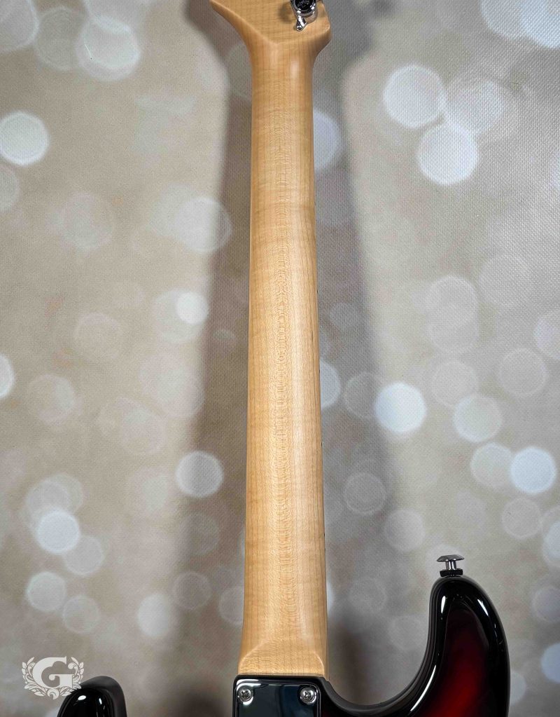 Suhr Classic S SSS Maple 3 Tone Sunburst