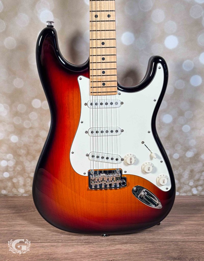 Suhr Classic S SSS Maple 3 Tone Sunburst