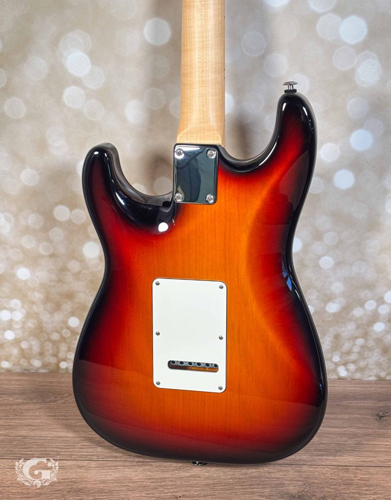 Suhr Classic S SSS Maple 3 Tone Sunburst